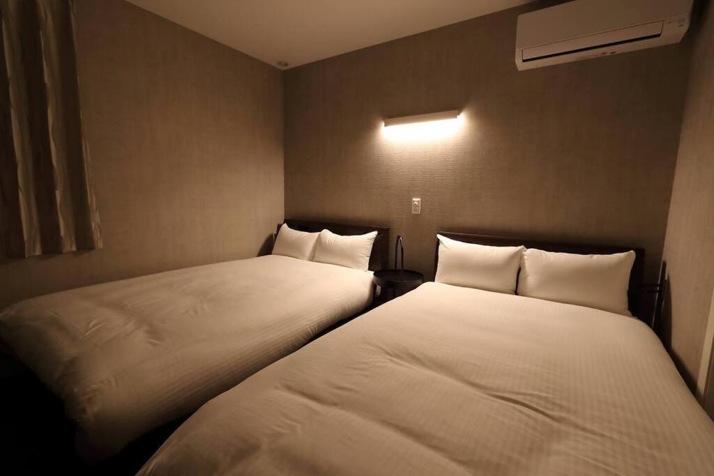 White Crystal Roomb Fukuoka  Bagian luar foto
